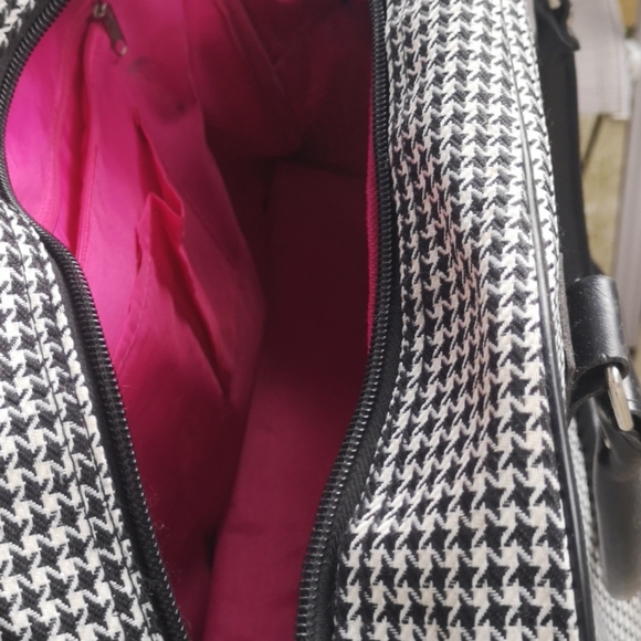 Purse - Picture 3 of 3